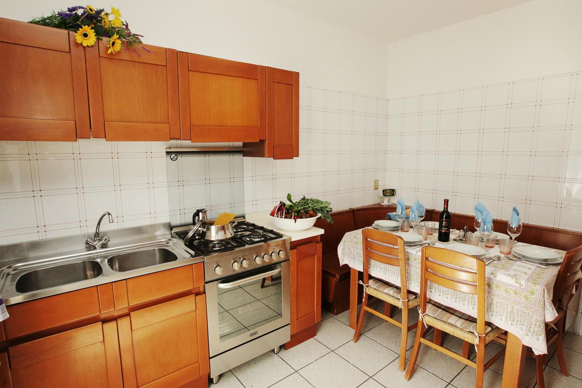 Appartamento Emma - Happy Rentals ริวาเดลการ์ดา ภายนอก รูปภาพ