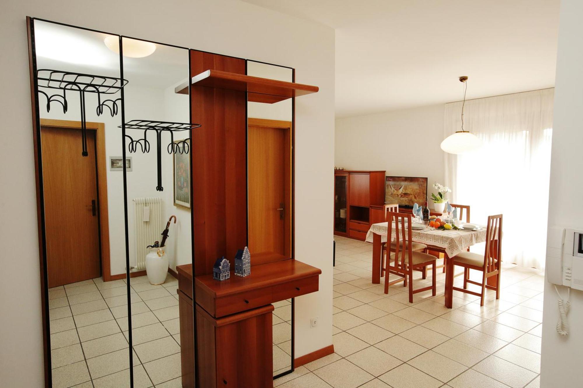 Appartamento Emma - Happy Rentals ริวาเดลการ์ดา ภายนอก รูปภาพ